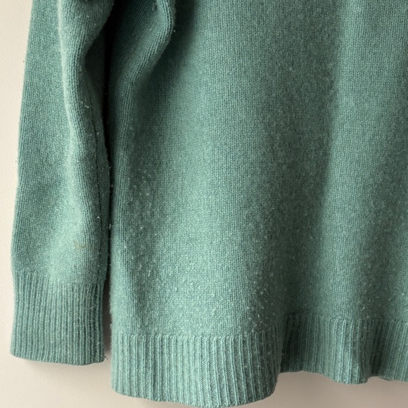 Garnet Hill Soft Thick Blue 100% Cashmere Sweater M - Picture 6 of 7